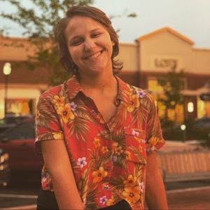 Meet your Posher, Alana